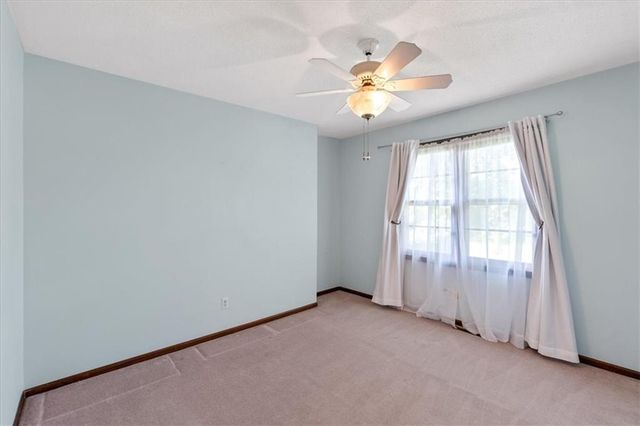 10215 W 101st Street, Overland Park, KS 66212