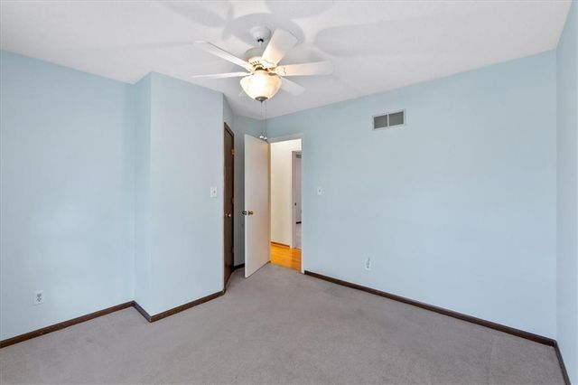 10215 W 101st Street, Overland Park, KS 66212