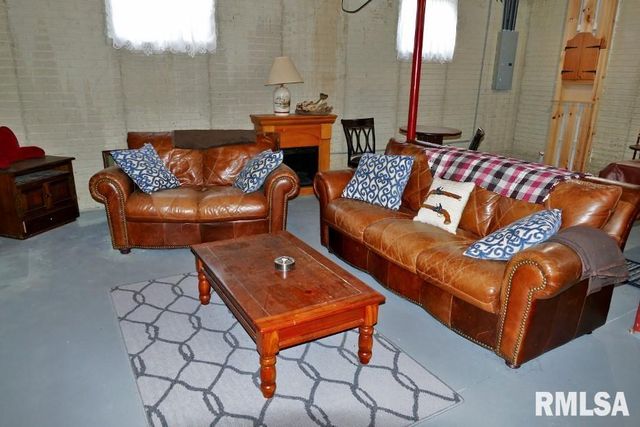 7520 S CAMERON Lane, Mapleton, IL 61547