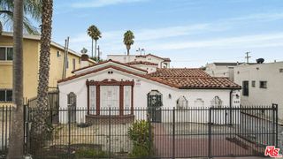 520 W 82nd Street, Los Angeles, CA 90044