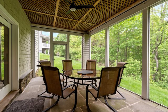 9 Damia Drive 9, Danbury, CT 06810