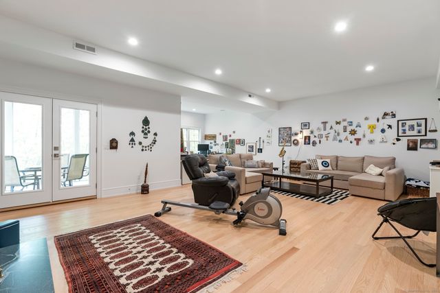 9 Damia Drive 9, Danbury, CT 06810
