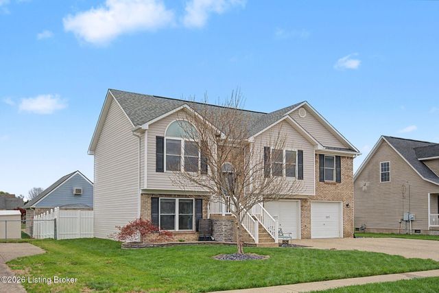 192 White Blossom Dr, Shepherdsville, KY 40165