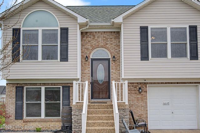 192 White Blossom Dr, Shepherdsville, KY 40165