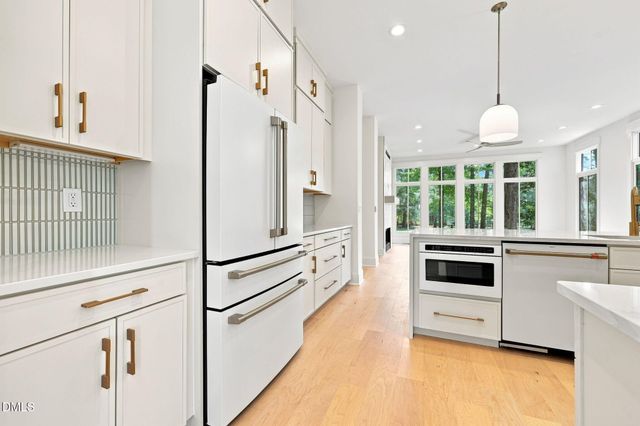 81611 Alexander, Chapel Hill, NC 27517