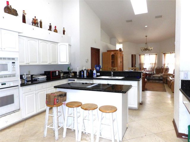 2515 E HAMPSHIRE STREET, Inverness, FL 34453