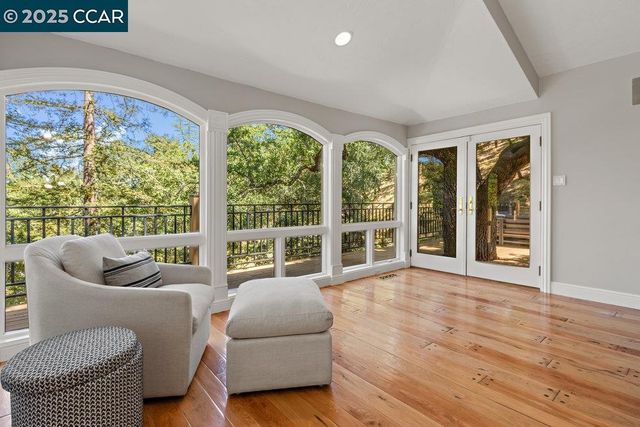 3949 Canyon Dr, Lafayette, CA 94549