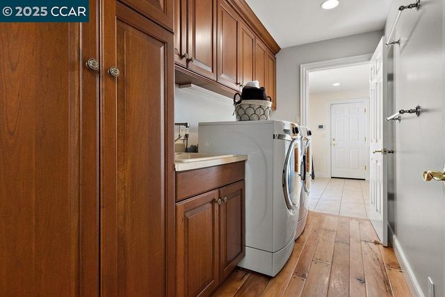 3949 Canyon Dr, Lafayette, CA 94549