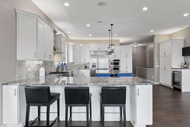 1065 Bayside Lane, Minnetrista, MN 55364