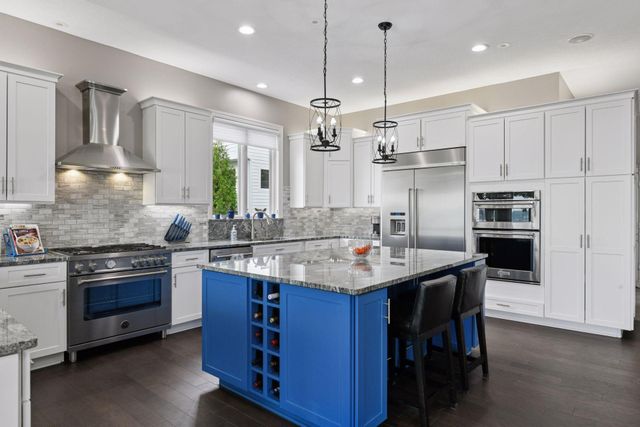 1065 Bayside Lane, Minnetrista, MN 55364