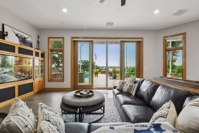 1065 Bayside Lane, Minnetrista, MN 55364