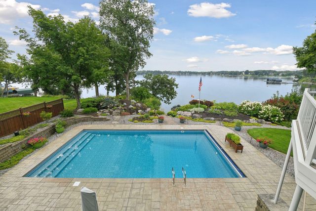 1065 Bayside Lane, Minnetrista, MN 55364