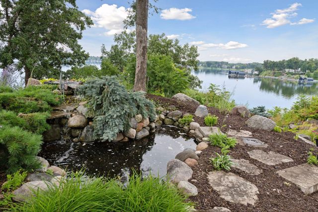 1065 Bayside Lane, Minnetrista, MN 55364