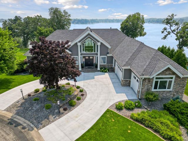 1065 Bayside Lane, Minnetrista, MN 55364