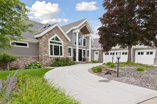 1065 Bayside Lane, Minnetrista, MN 55364