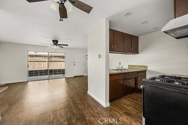 784 N Shattuck Pl, Orange, CA 92867