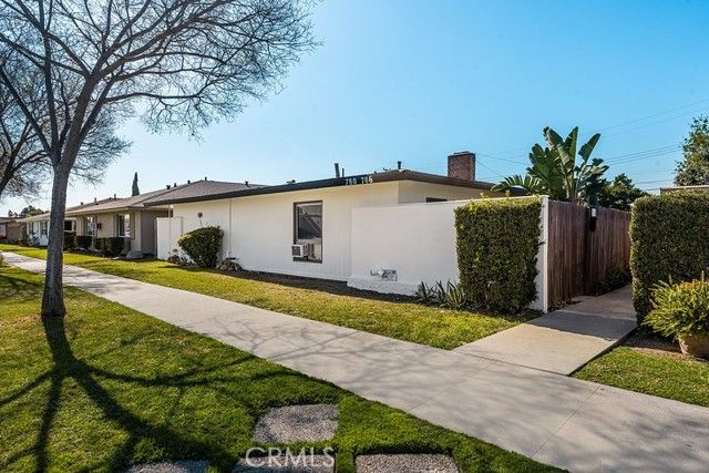 784 N Shattuck Pl, Orange, CA 92867