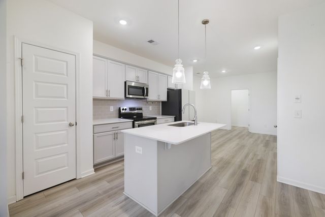 779 Coburg St, Gallatin, TN 37066