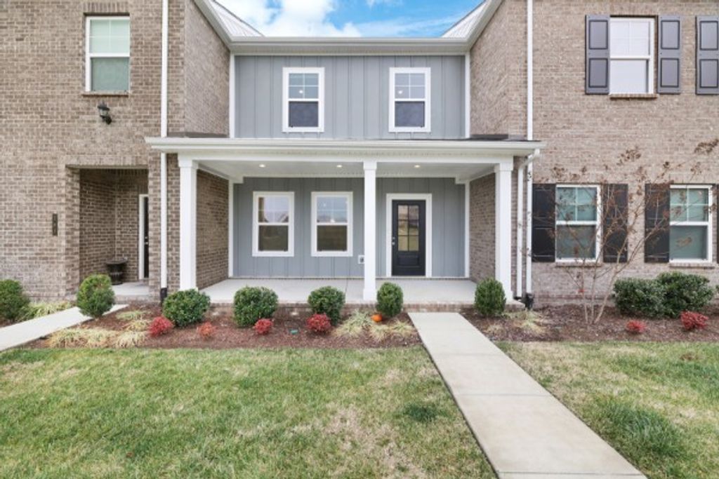 779 Coburg St, Gallatin, TN 37066