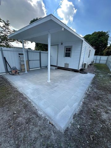 235 W 16th St, Hialeah, FL 33010