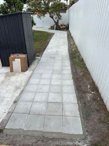 235 W 16th St, Hialeah, FL 33010