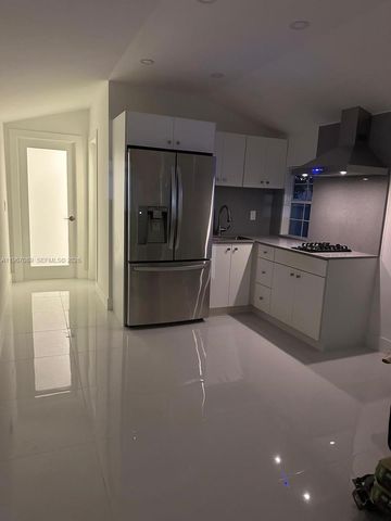 235 W 16th St, Hialeah, FL 33010