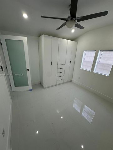 235 W 16th St, Hialeah, FL 33010