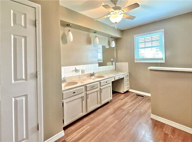 5501 CR 5200 Road, Cherryvale, KS 67335