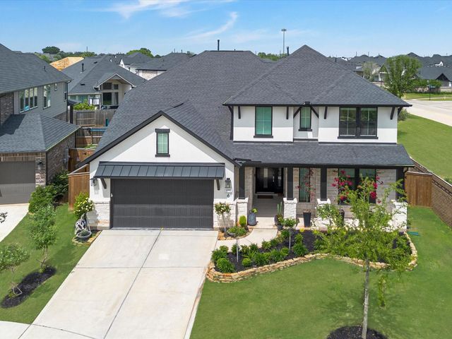 32002 Crested Knoll Court, Fulshear, TX 77441