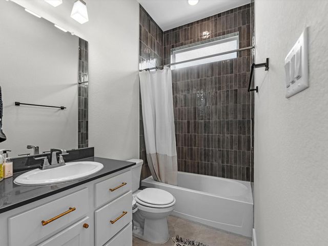 32002 Crested Knoll Court, Fulshear, TX 77441