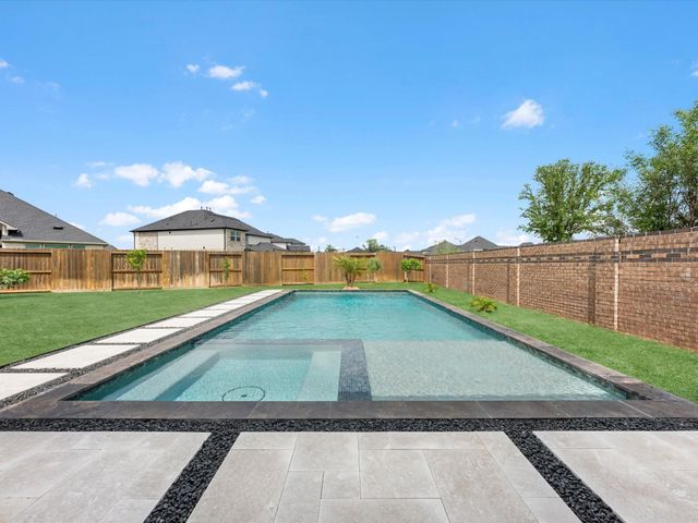 32002 Crested Knoll Court, Fulshear, TX 77441