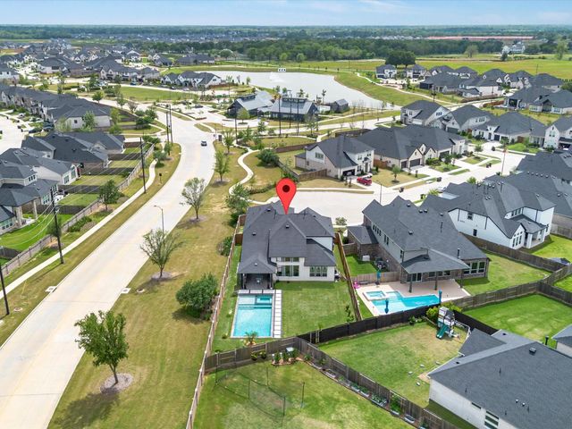 32002 Crested Knoll Court, Fulshear, TX 77441