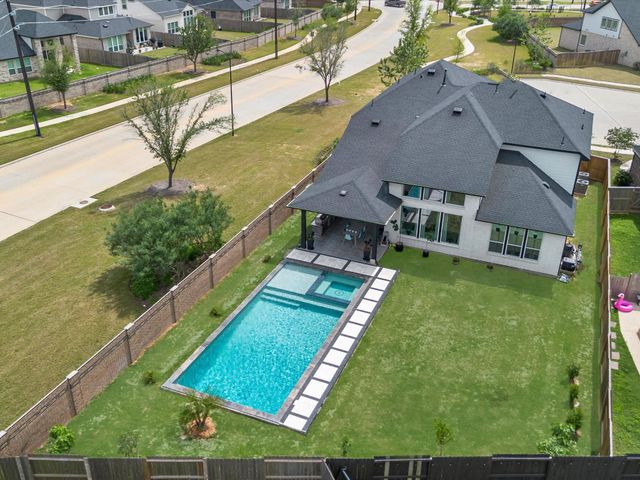 32002 Crested Knoll Court, Fulshear, TX 77441