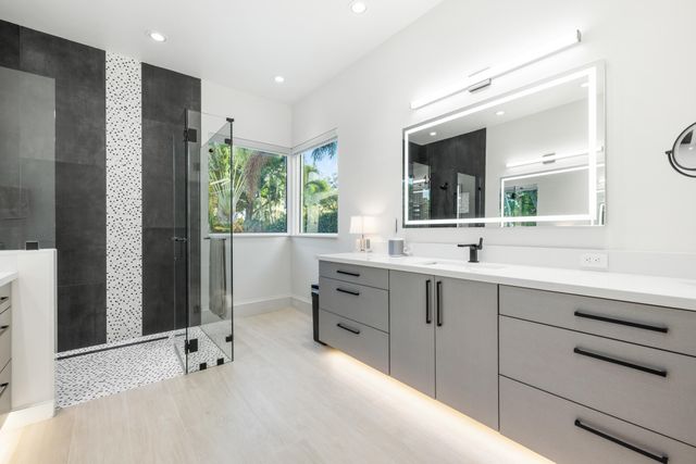 176 Golf Village Boulevard, Jupiter, FL 33458