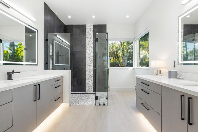 176 Golf Village Boulevard, Jupiter, FL 33458