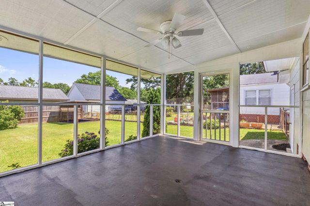 18 Bent Twig Drive, Greenville, SC 29605