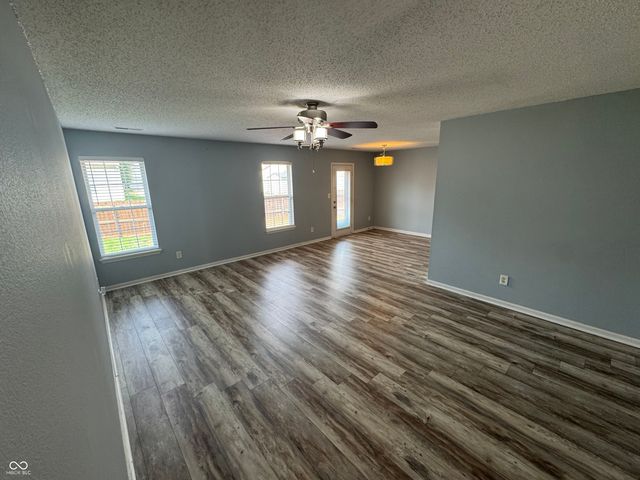 9936 Nightsong Lane, Avon, IN 46123