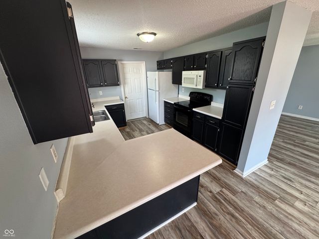 9936 Nightsong Lane, Avon, IN 46123