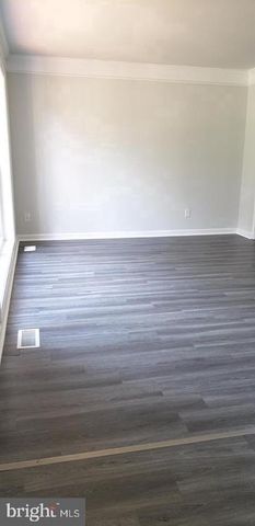 5906 CASCADE DR, Fredericksburg, VA 22407