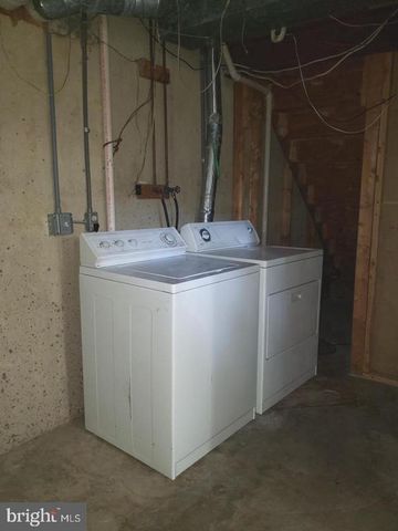 5906 CASCADE DR, Fredericksburg, VA 22407