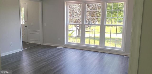 5906 CASCADE DR, Fredericksburg, VA 22407