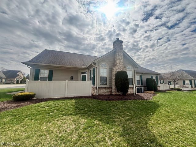 404 River Glen Drive NE, Warren, OH 44484