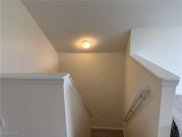 404 River Glen Drive NE, Warren, OH 44484