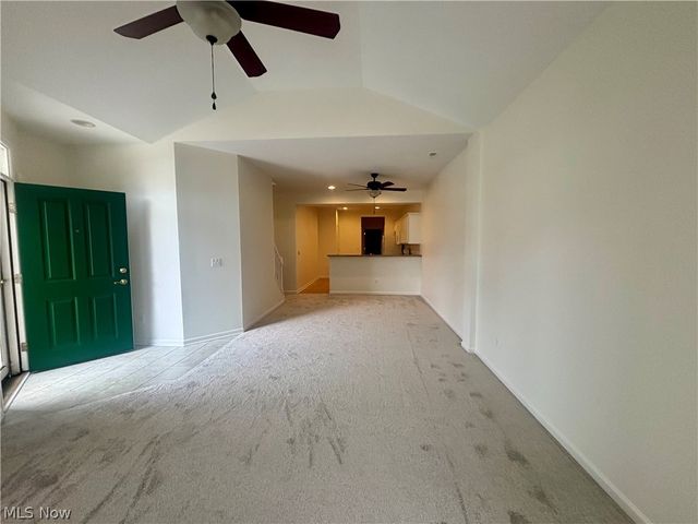 404 River Glen Drive NE, Warren, OH 44484