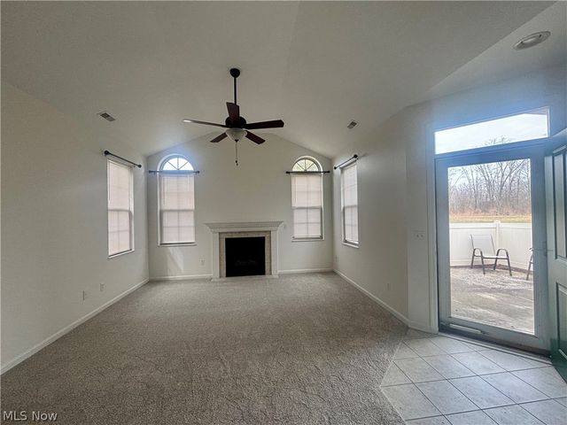 404 River Glen Drive NE, Warren, OH 44484