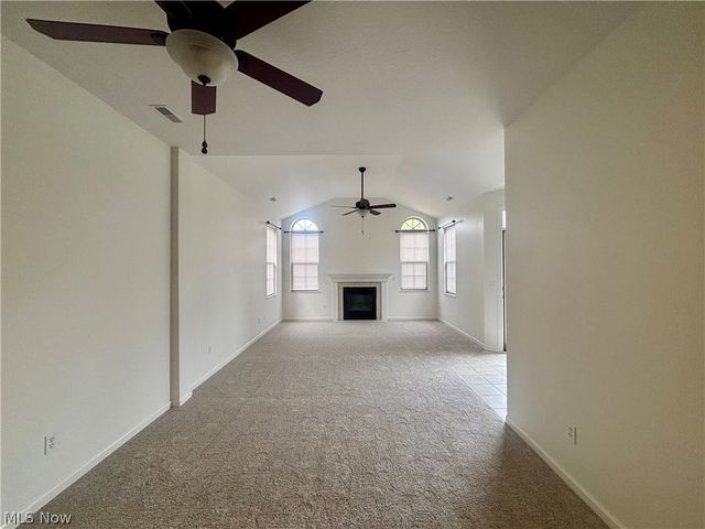 404 River Glen Drive NE, Warren, OH 44484