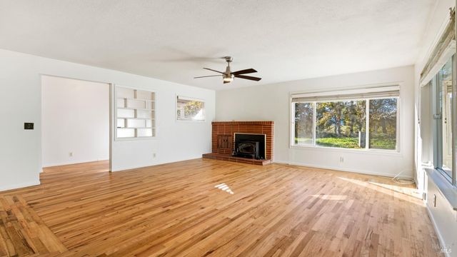 1130 Duer Rd, Sebastopol, CA 95472