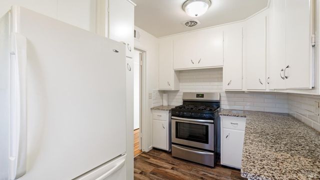 1130 Duer Rd, Sebastopol, CA 95472