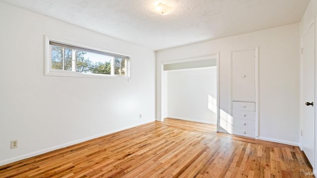 1130 Duer Rd, Sebastopol, CA 95472