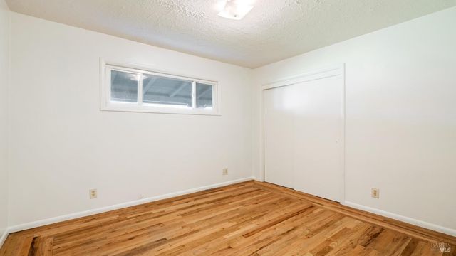 1130 Duer Rd, Sebastopol, CA 95472